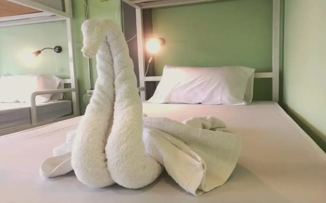 Samsen 8 Hostel