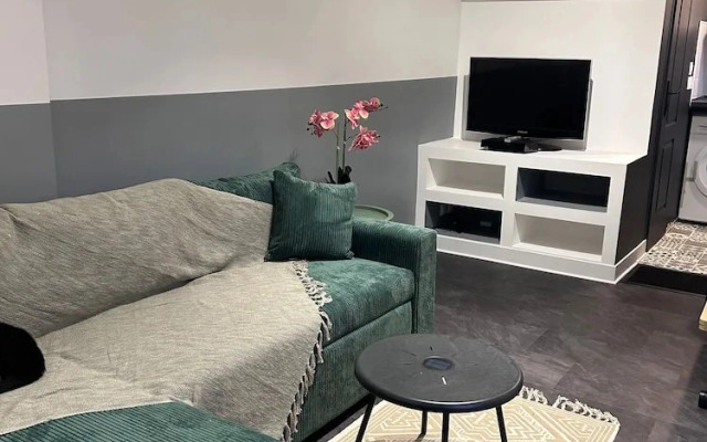 La maison de Paris Est Calme et Moderne