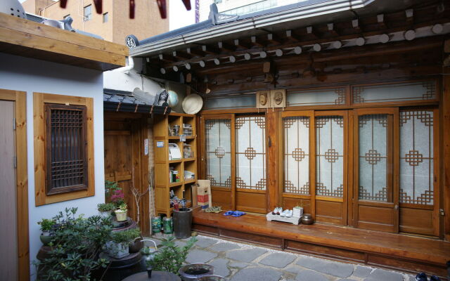 Отель Sodam Hanok Guesthouse вид на фасад