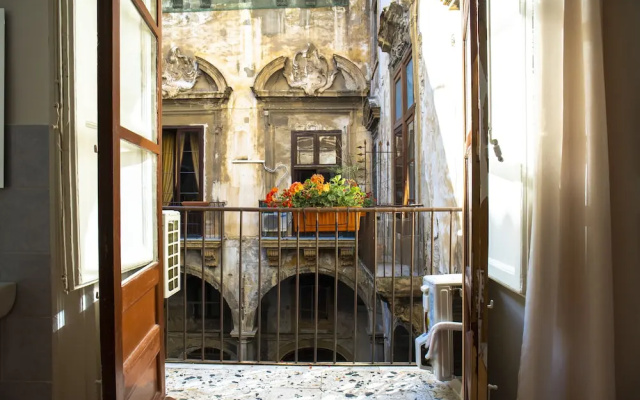 Ballarò Hotel