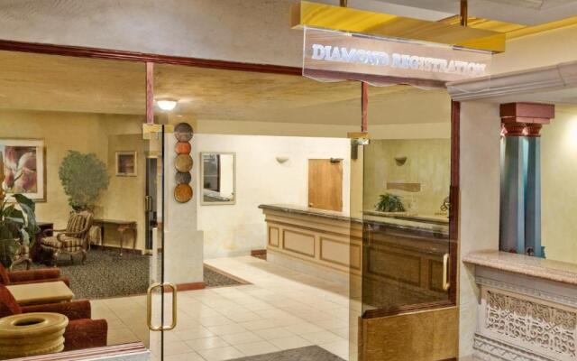 Harrah’s Laughlin - A Caesars Rewards Destination