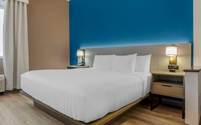 Comfort Suites Hattiesburg near University