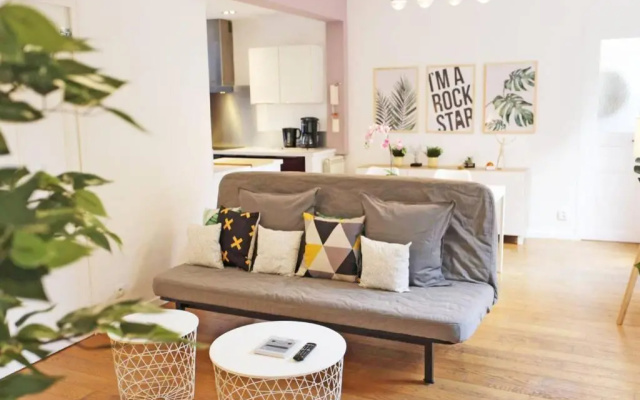 GregBnb-com - T2 50m2 - Jardin 80m2 - 15min gare