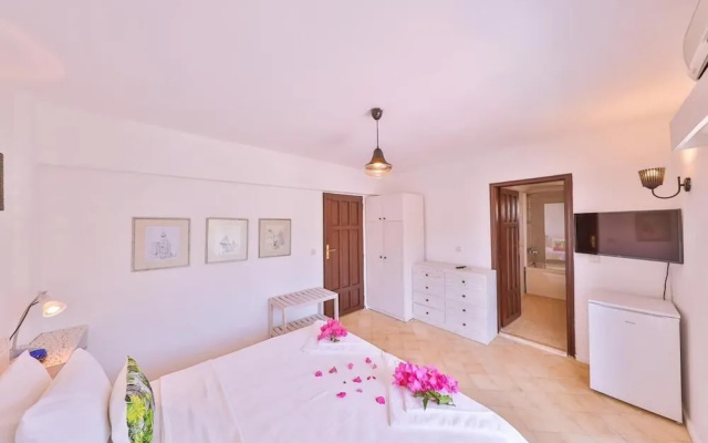 Tübin Kültür Evi