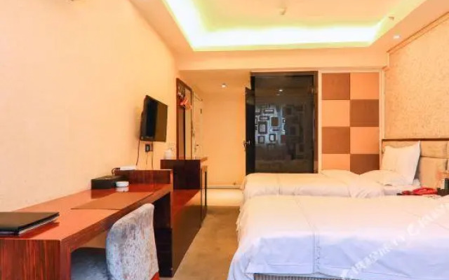Yalante Hotel