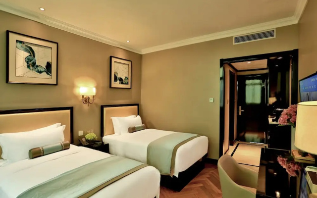 Oriental Hotel