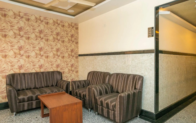 Capital O 38665 Prestige Stay Inn