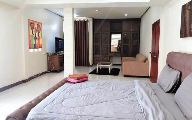 Baan Emerald