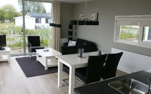 Modern Chalet not far From the Biesbosch