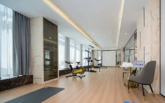 MEHOOD LESTIE Hotel (Zhanjiang Chikan Old Street Scenic Area)
