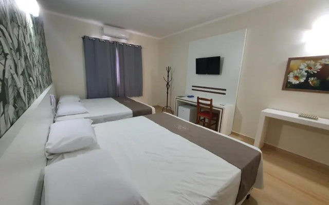 Charles Hotel