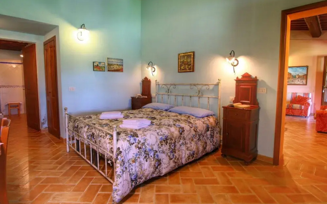 Attractive Farmhouse in Montalcino With Terrace