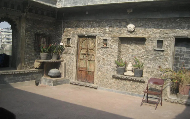Lal Ghat Guest House