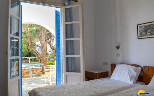 Cyclades Rooms