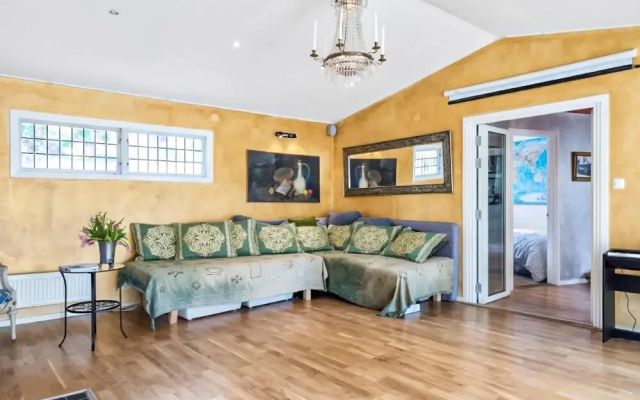 Stunning Home in Tyresö With Wifi and 3 Bedrooms
