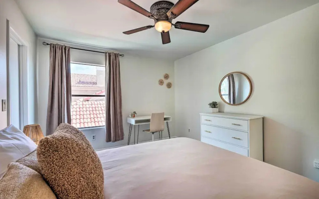 Private Pool, Gas Grill: Chic Glendale Home!