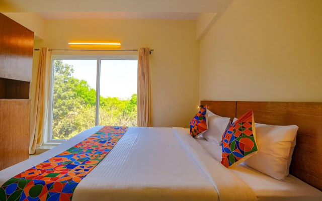 Fabhotel Gr Lake View