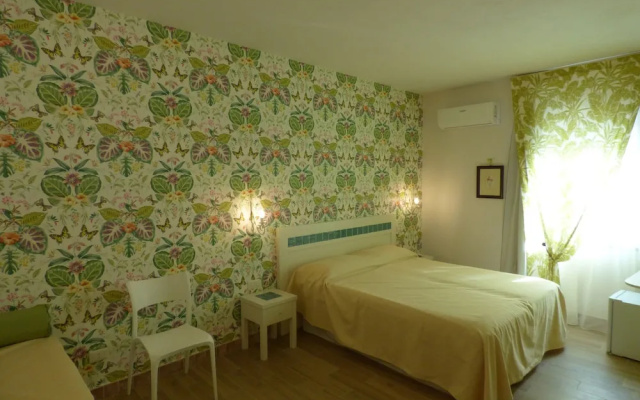 Aramoni B&B