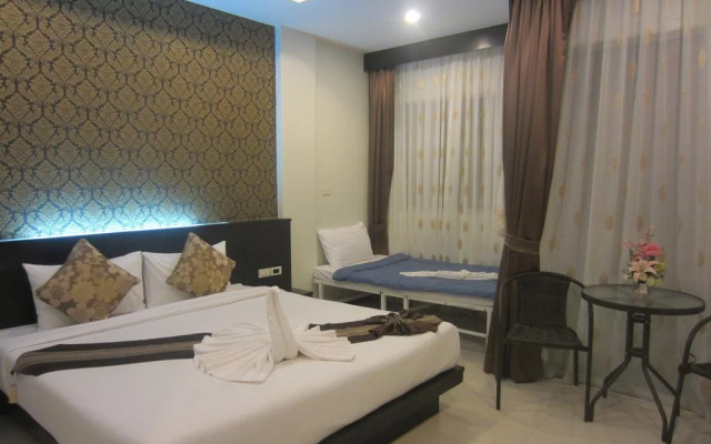 Ninas Hotel