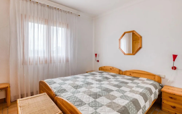 Cosy Townhouse in Vilamacolum With Shared Garden and Swimming Pool
