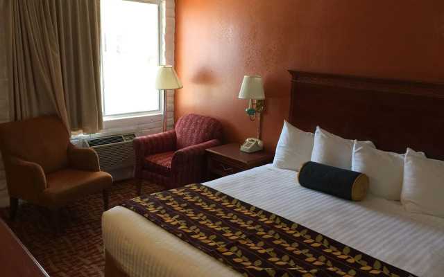 Royal Crest Motel