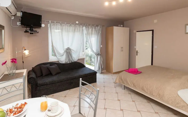 Beachfront Crikvenica Apartments With Sea View