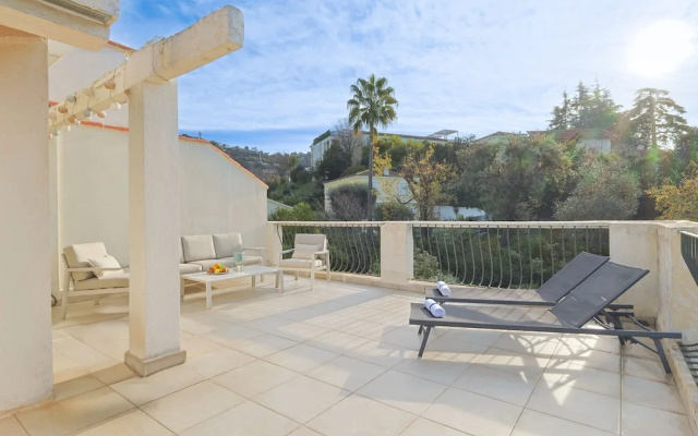 221 Le Bella in Cannes