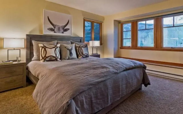 Beaver_creek_chalet_campo