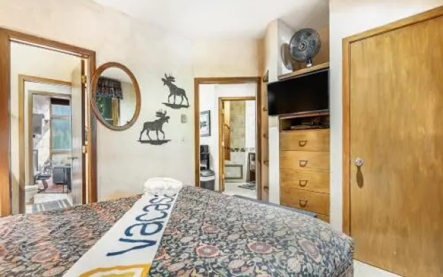 River Bank Lodge 2914
