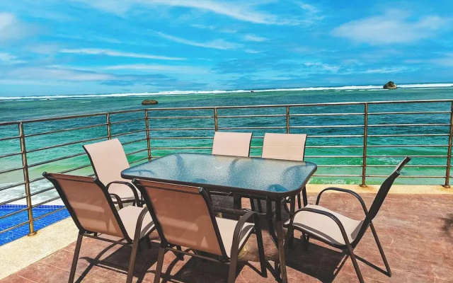 Cyan Sea Suites