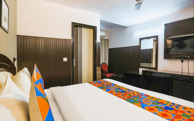 FabHotel Veetara