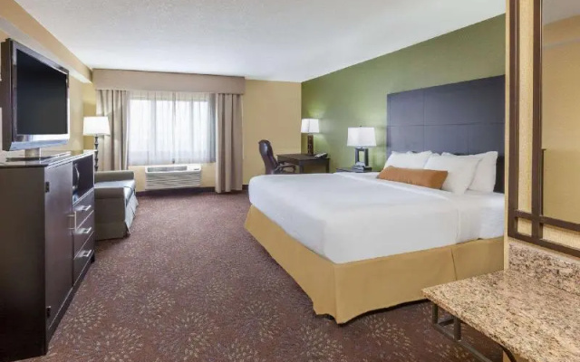 Best Western Plus Sterling Inn