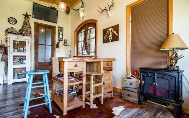 DeeDee's B&B