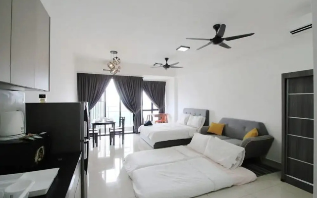 A Lovely, Utropolis Studio Near Kdu, Free Parking