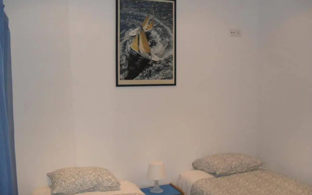 Green Wave Hostel
