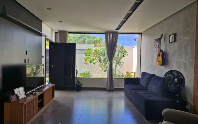 Casa pet Friendly c Piscina Churrasqueira e Wi-fi