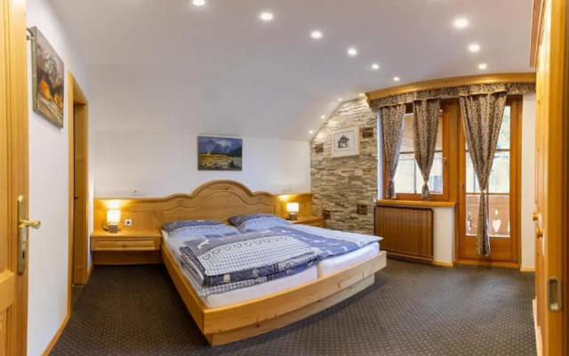 Villa Flora Apartments