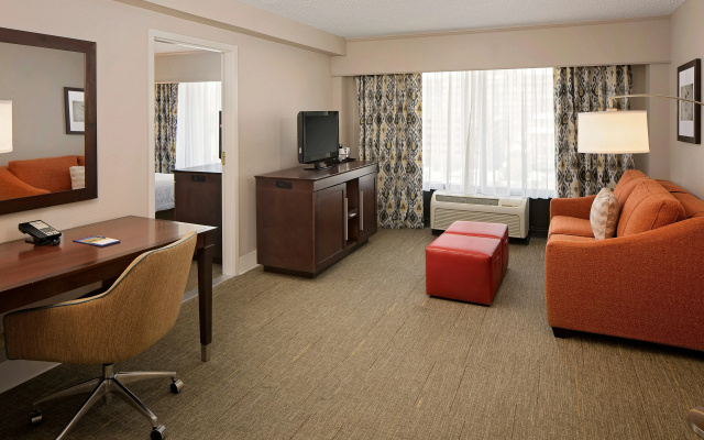 Hampton Inn Louisville Downtown