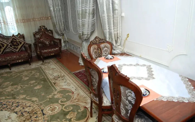 Vodokanal Place Khorezm National House