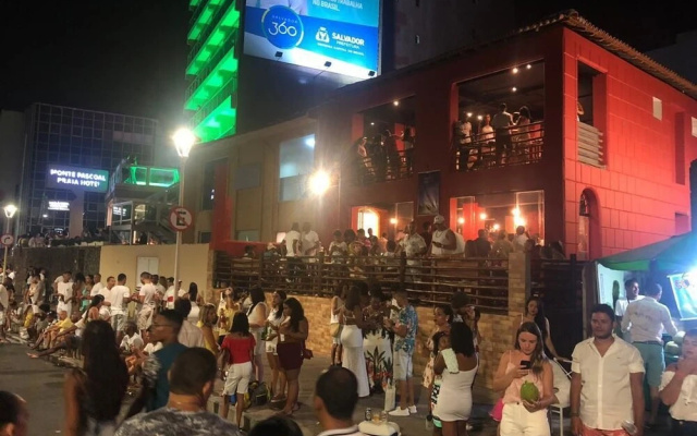Sunset Lounge Hotel
