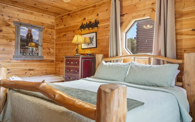 Knotty But Nice 4 Bedroom Home