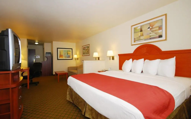 Best Western Henrietta Inn & Suites