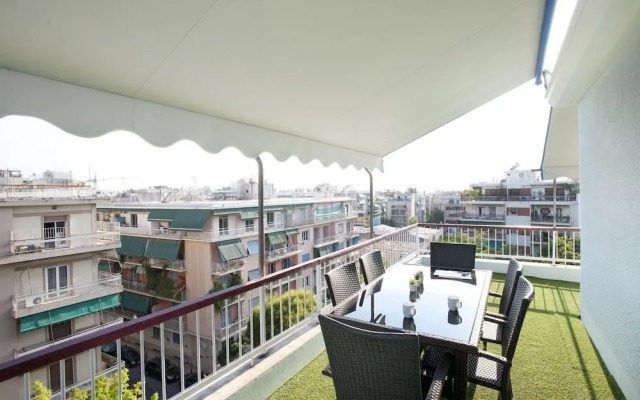 Ano Patisia, A 5th floor penthouse