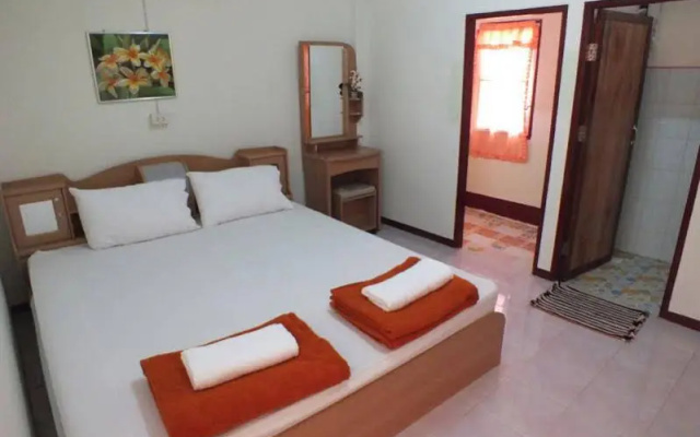 Bansuanchokdee Hotel