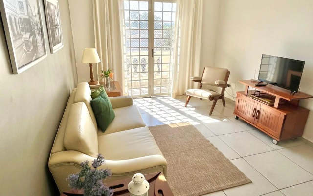 Apartamento Grande - Privado - 3 quartos com 1 suíte