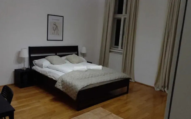 Comfort 2BR Apartment Near Stadthalle