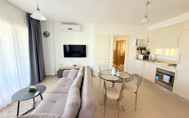 Апартаменты Cozy Studio in Beachfront Resort & SPA