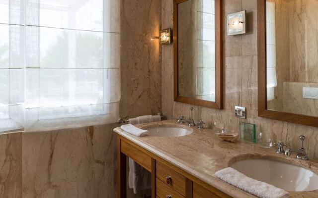 Villa Fleur de Cactus in Gustavia, Saint Barthelemy from 1444$, photos, reviews - zenhotels.com bathroom