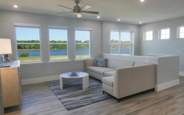 Summer Bay Orlando MOD Collection by Sonesta