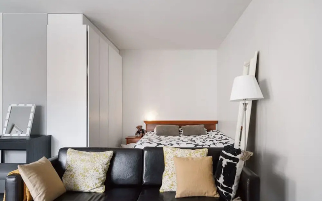 Bright Studio Apt. with Private Balcony